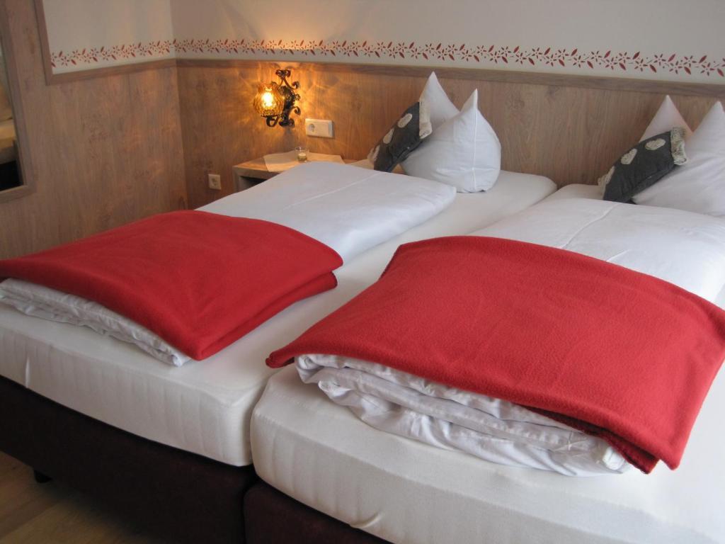 Hotel Zur Schonen Aussicht Übersee Habitación foto