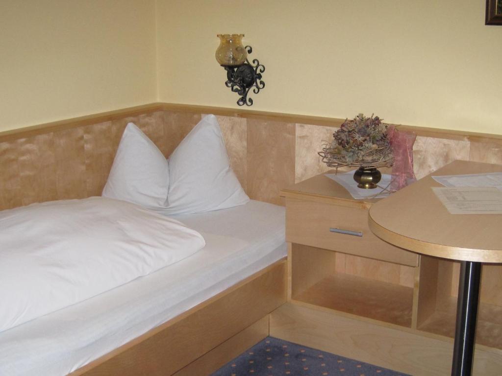 Hotel Zur Schonen Aussicht Übersee Habitación foto